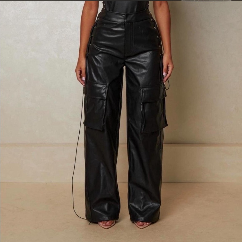 ❗️SOLD❗️Mars the label black faux leather pants